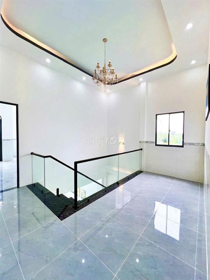 Bán nhà trệt lầu mới hoàn thiện tại KDC Đông Phú, Châu Thành, Cần Thơ