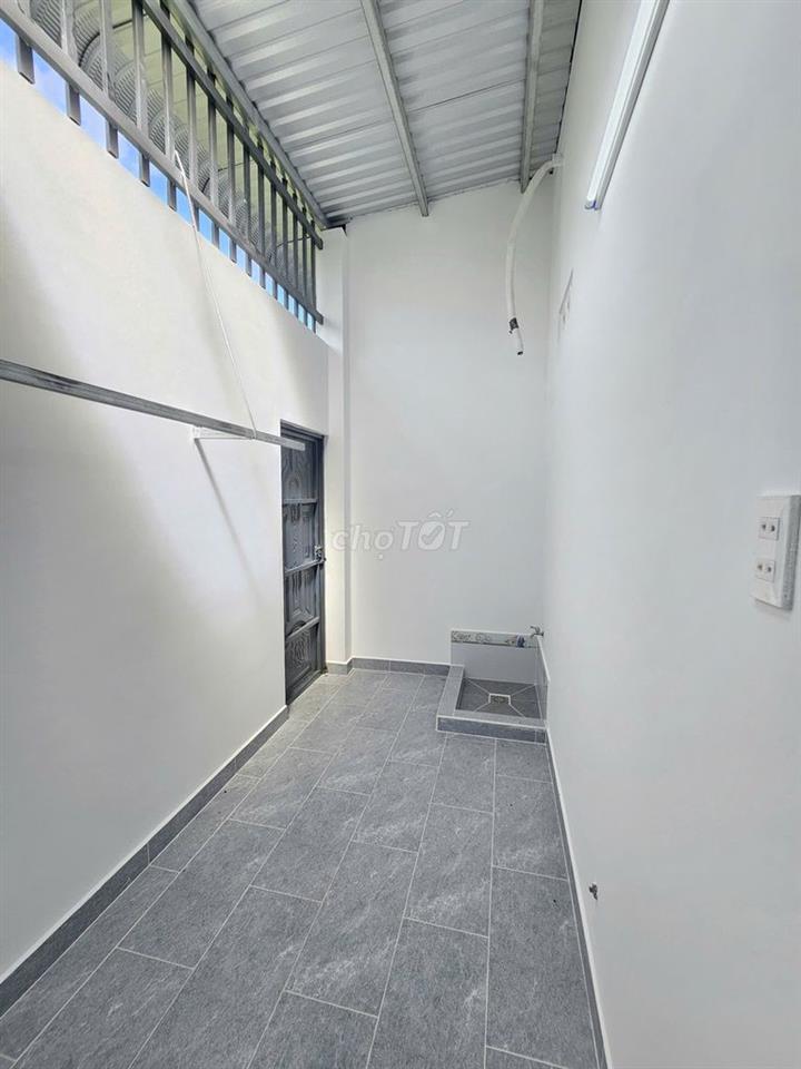 B.án nhà 1 trệt + 1 lầu đường C4 KDC Phú An, phường Hưng Phú, Cần Thơ