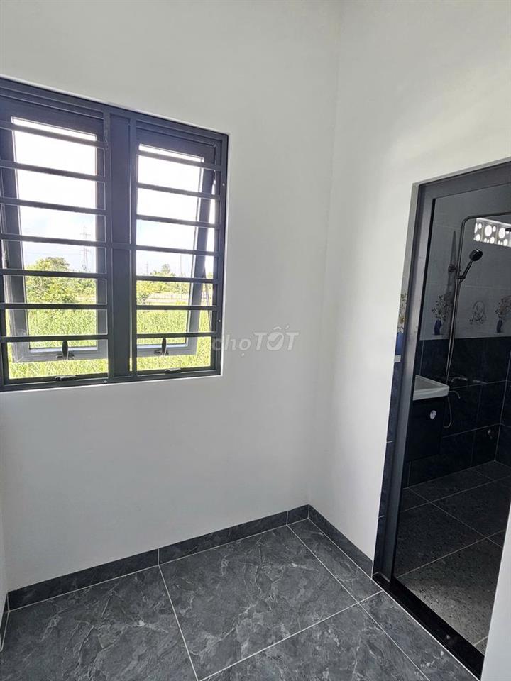 B.án nhà 1 trệt + 1 lầu đường C4 KDC Phú An, phường Hưng Phú, Cần Thơ