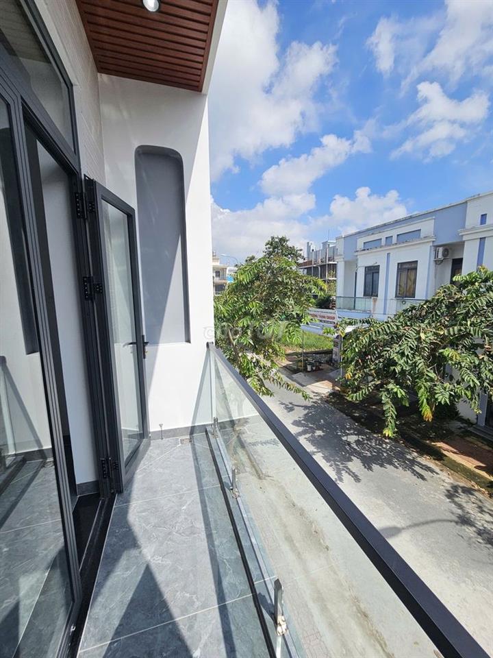 B.án nhà 1 trệt + 1 lầu đường C4 KDC Phú An, phường Hưng Phú, Cần Thơ