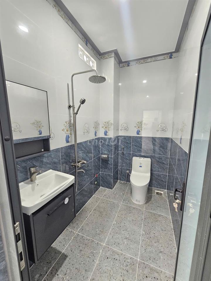 B.án nhà 1 trệt + 1 lầu đường C4 KDC Phú An, phường Hưng Phú, Cần Thơ