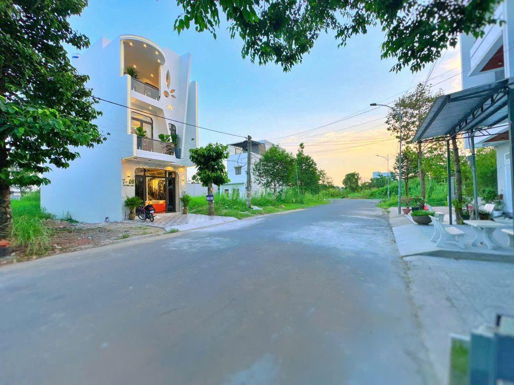 Bán nhà khu hồng loan cần thơ