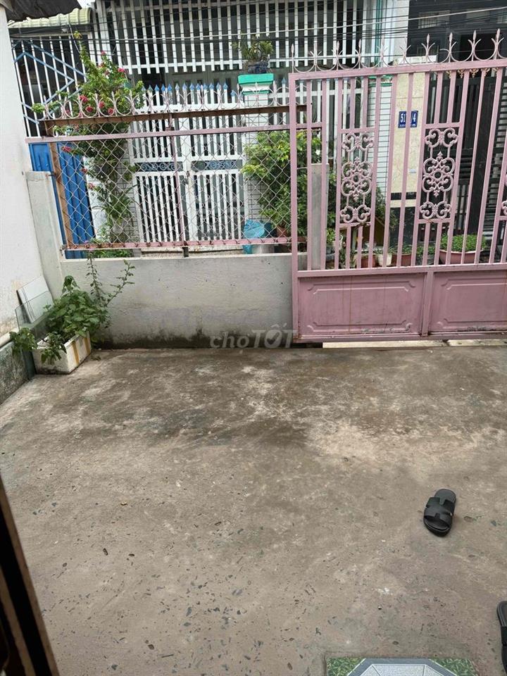 Cần bán căn nhà trệt cấp 4