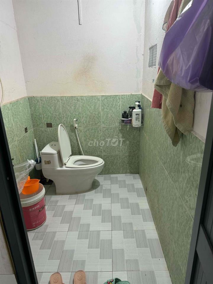 Cần bán căn nhà trệt cấp 4