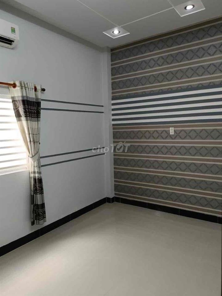 Chính chủ bán nhà 1 trệt 2 lầu KDC Hưng Phú 1