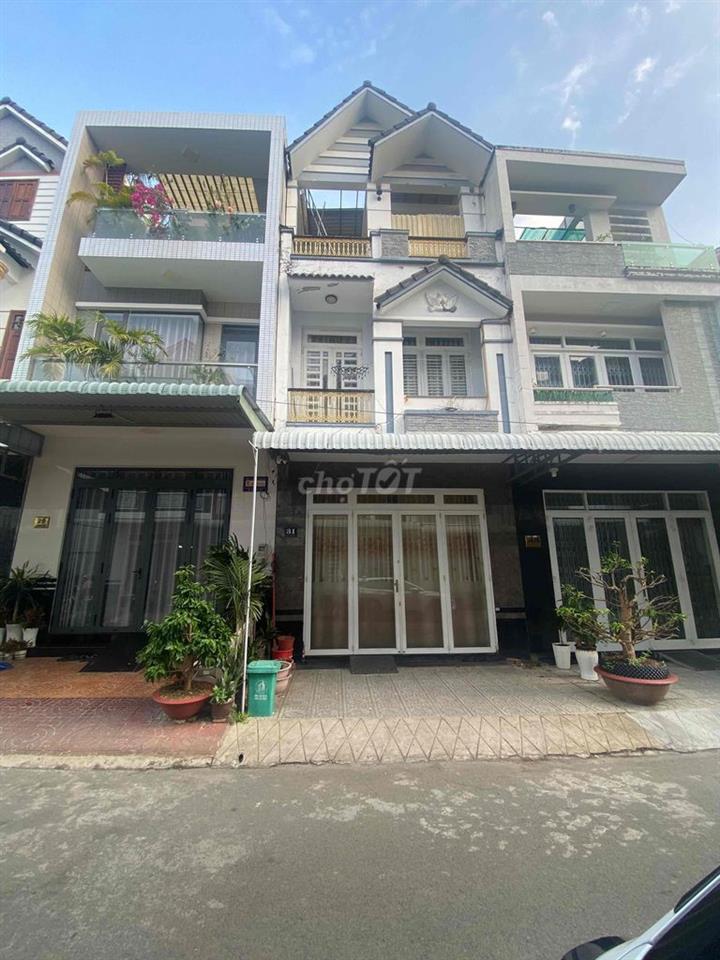 Chính chủ bán nhà 1 trệt 2 lầu KDC Hưng Phú 1