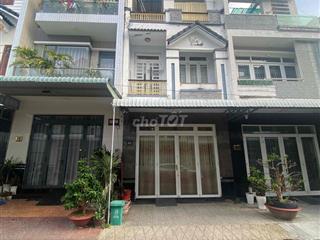Chính chủ bán nhà 1 trệt 2 lầu KDC Hưng Phú 1