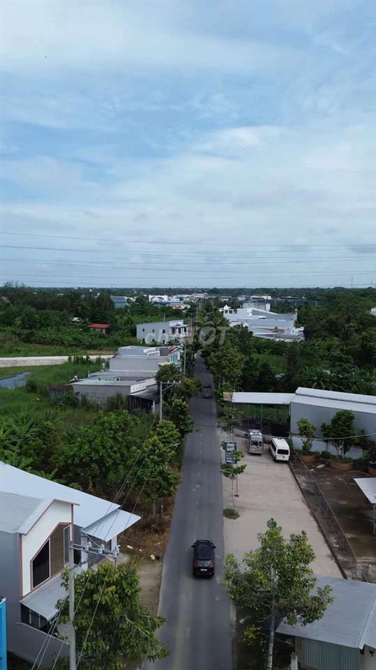 NỀN GIÁ RẺ CÁI RĂNG ĐƯỜNG NGUYỄN THỊ TRÂM
