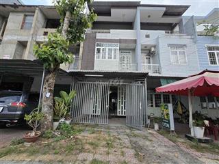 CẦN TIỀN BÁN GẤP