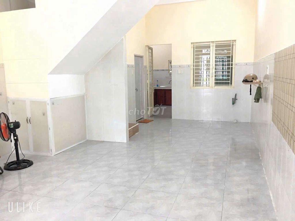 BÁN NHÀ TRỆT LẦU - SỔ HỒNG - KDC HOÀNG QUÂN gần Trường FPT, ĐH Tây Đô