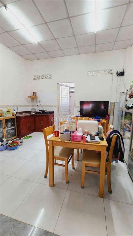CHO THUÊ NHÀ TRỆT LẦU - KDC HOÀNG QUÂN - GẦN TRƯỜNG FPT
