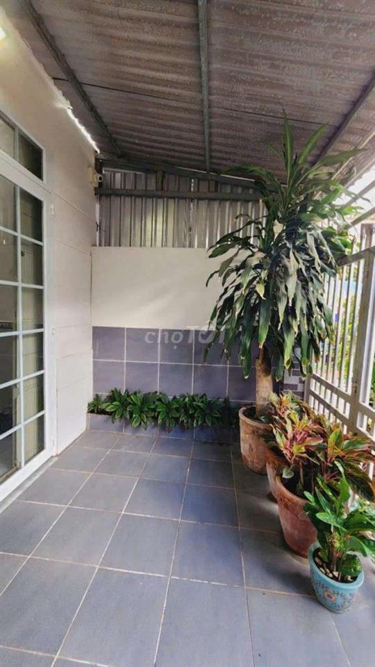 CHO THUÊ NHÀ TRỆT LẦU - KDC HOÀNG QUÂN - GẦN TRƯỜNG FPT