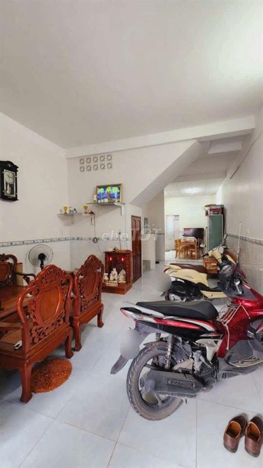 CHO THUÊ NHÀ TRỆT LẦU - KDC HOÀNG QUÂN - GẦN TRƯỜNG FPT