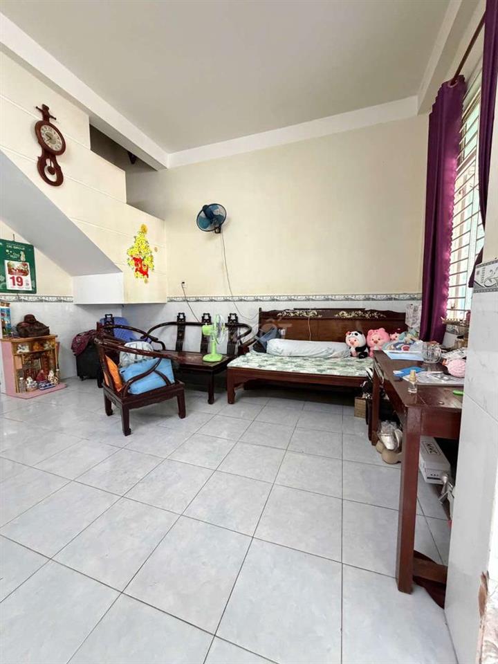 NHÀ TRỆT LẦU - KDC HOÀNG QUÂN - LIỀN KỀ TRƯỜNG FPT - SỔ HỒNG TRAO TAY