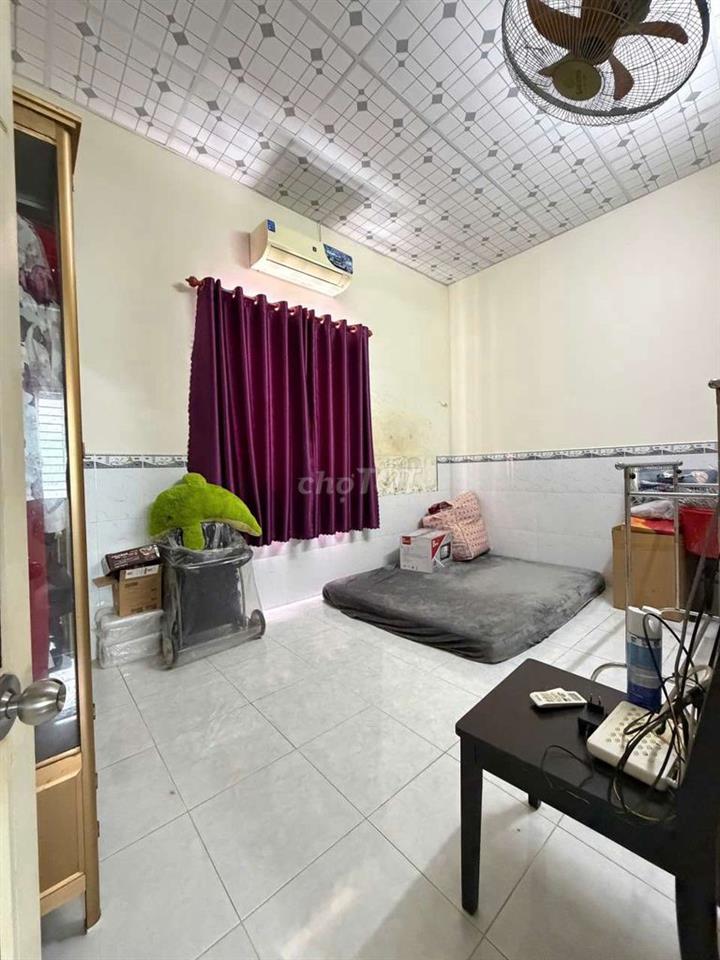 NHÀ TRỆT LẦU - KDC HOÀNG QUÂN - LIỀN KỀ TRƯỜNG FPT - SỔ HỒNG TRAO TAY