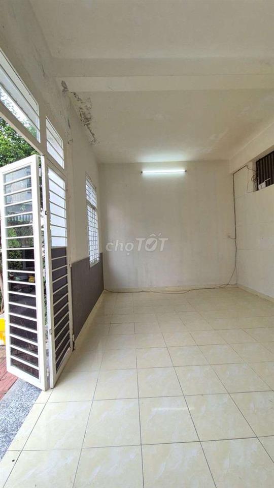 CHO THUÊ NHÀ TRỆT LẦU - 4 PHÒNG NGỦ - KDC HOÀNG QUÂN - GIÁ 4 TRIỆU