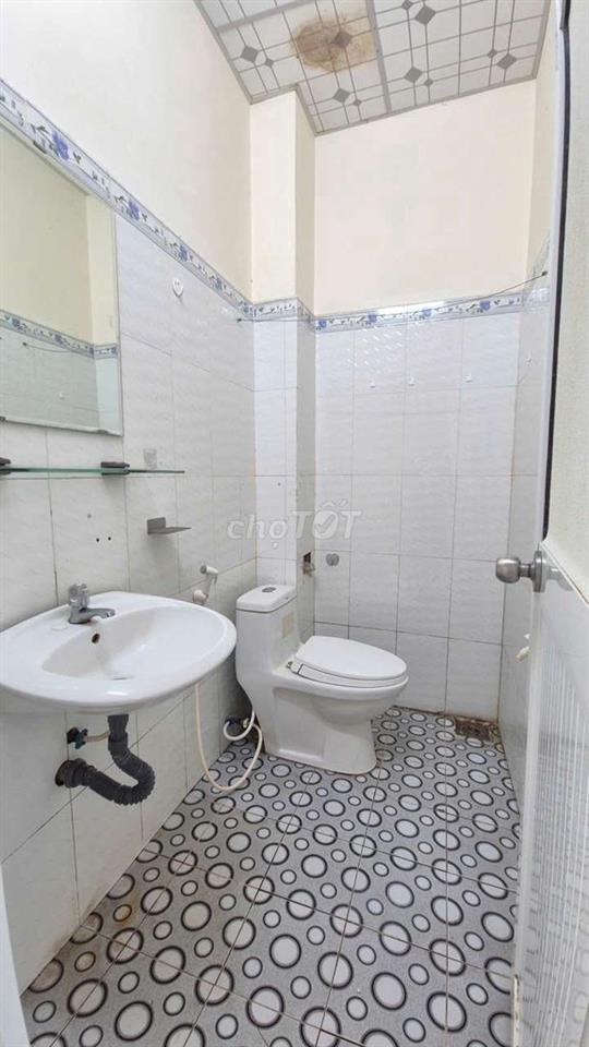 CHO THUÊ NHÀ TRỆT LẦU - 4 PHÒNG NGỦ - KDC HOÀNG QUÂN - GIÁ 4 TRIỆU