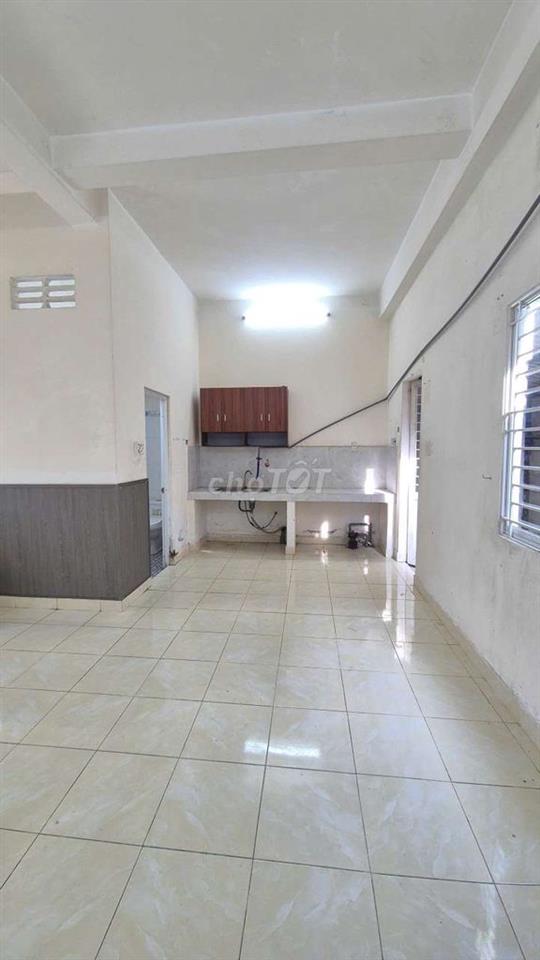 CHO THUÊ NHÀ TRỆT LẦU - 4 PHÒNG NGỦ - KDC HOÀNG QUÂN - GIÁ 4 TRIỆU