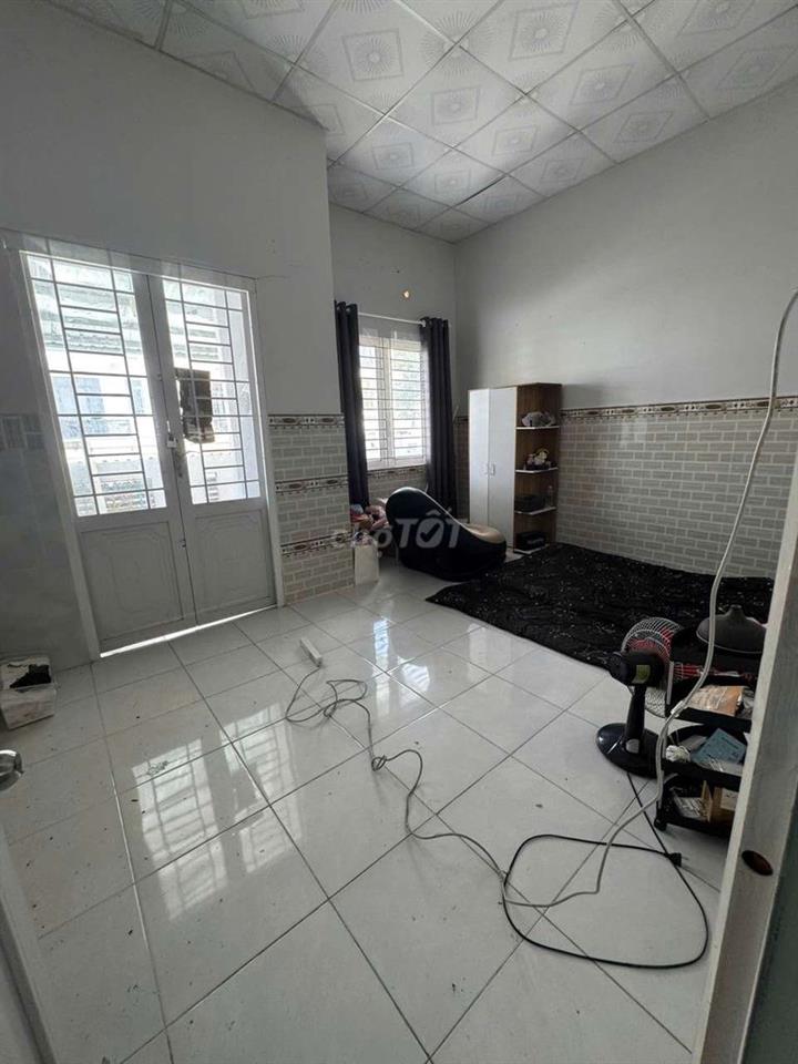 NHÀ TRỆT LẦU - TRỤC CHÍNH - KDC HOÀNG QUÂN CẦN THƠ - GẦN TRƯỜNG CĐ FPT