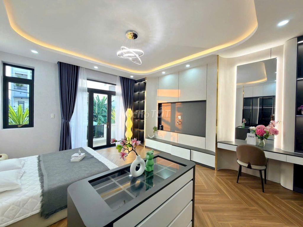 Nhà 3 Tầng Lầu Mới 100% Full Nội Thất Đẹp - KDC Hồng Loan - 5,8 Tỷ TL