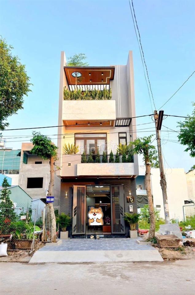 Nhà 3 Tầng Lầu Mới 100% Full Nội Thất Đẹp - KDC Hồng Loan - 5,8 Tỷ TL