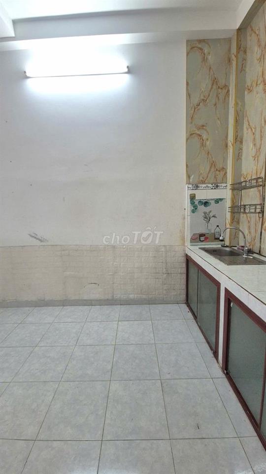 CẦN RA NHANH - NHÀ 1T1L KDC HOÀNG QUÂN - SỔ HỒNG - GẦN TRƯỜNG FPT