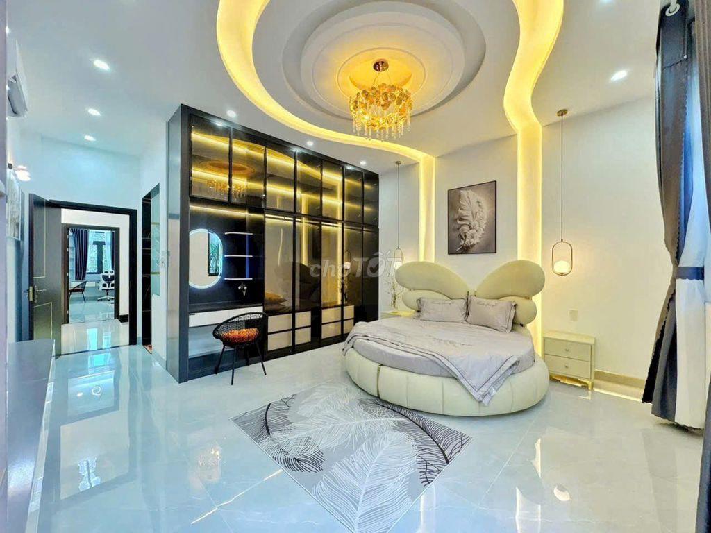 Nhà 3 Tầng Xây Mới Full Nội Thất - Đường D6 KDC Hồng Loan – Giá 5,4 Tỷ