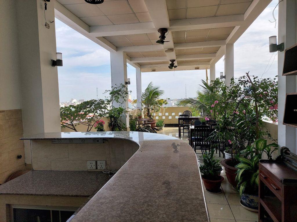 BÁN NHÀ MẶT TIỀN MẬU THÂN 7 LẦU CÓ THANG MÁY