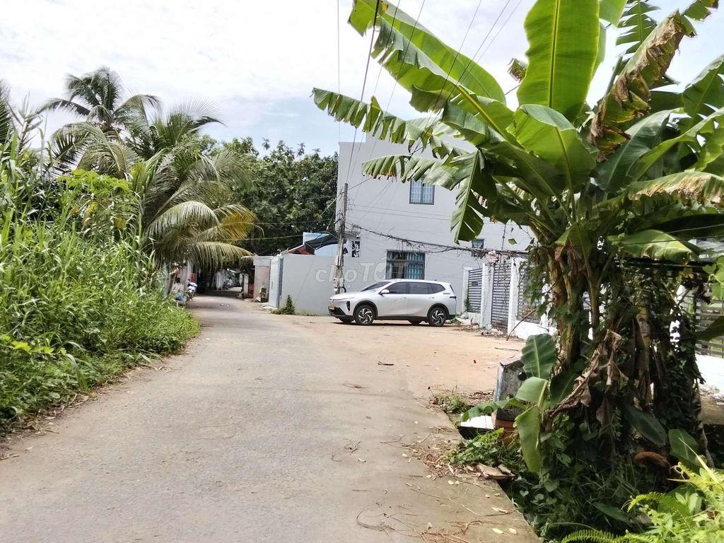 Nền thổ cư sát KDC Hồng Loan