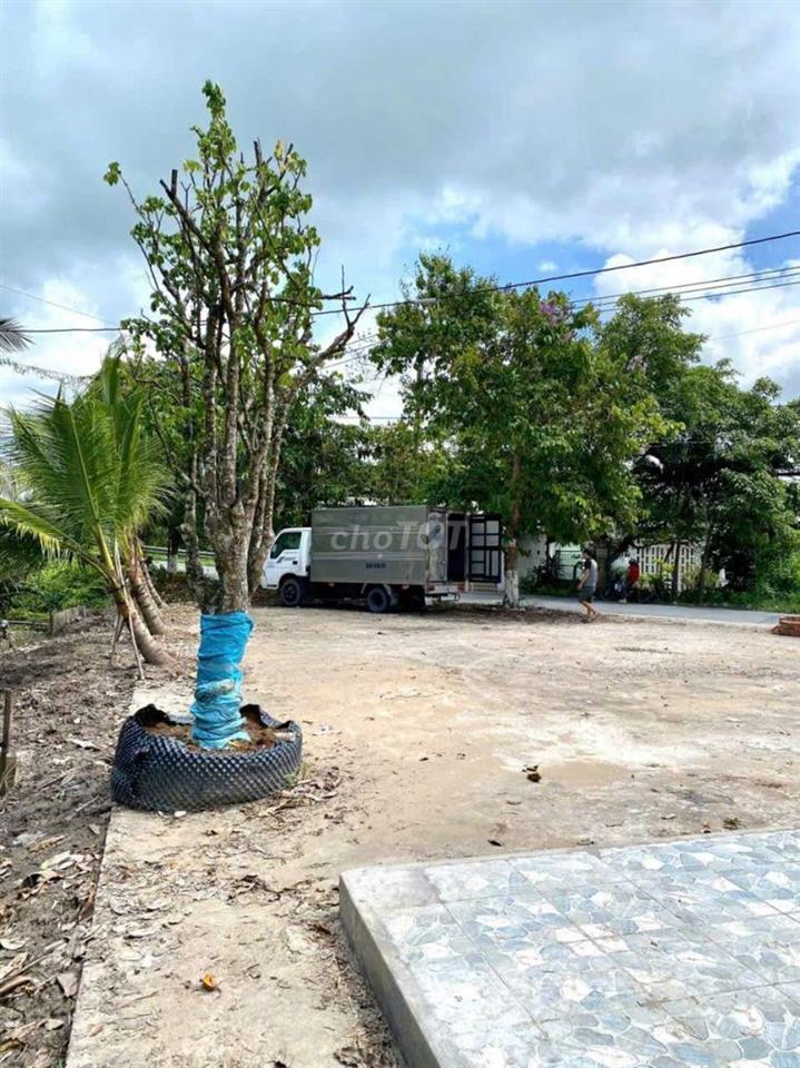 Mặt tiền sử dụng lớn