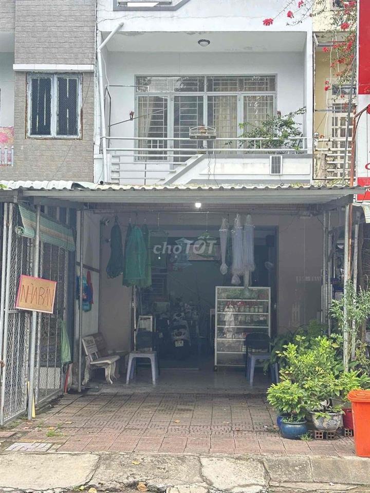 nhà bán khu 586