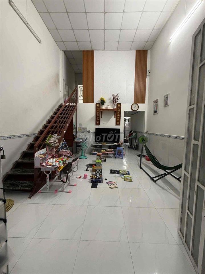 BÁN NHÀ 1 TRỆT 1 LỬNG MẶT TIỀN ĐƯỜNG LÀNG HOA BÀ BỘ