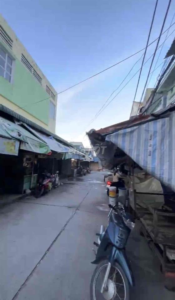 Nhà mặt tiền chợ Cái Răng