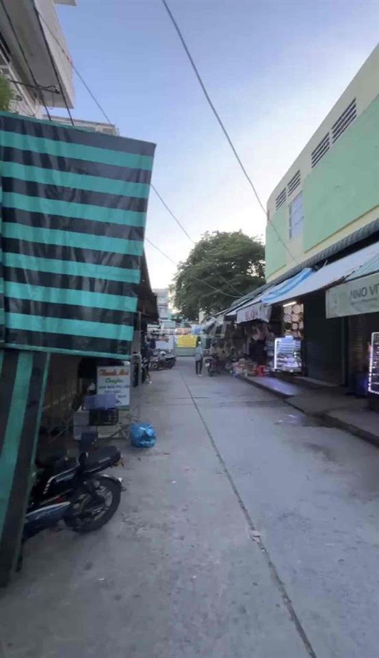 Nhà mặt tiền chợ Cái Răng