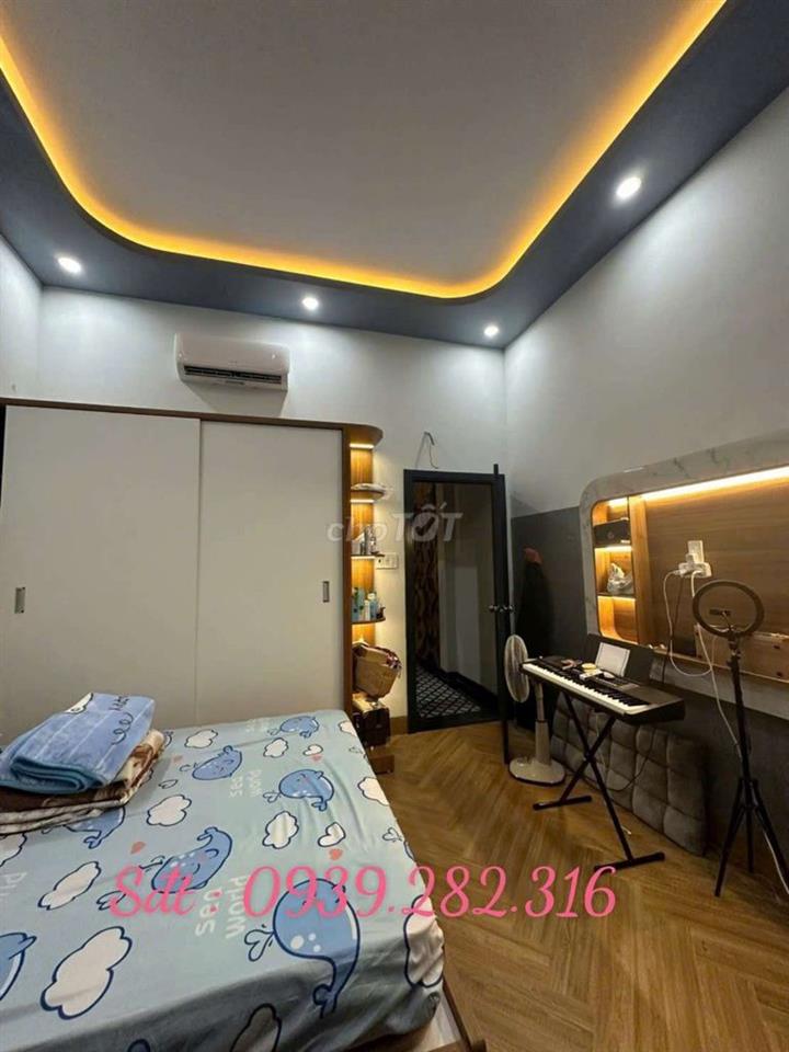 Nhà Hẻm 51