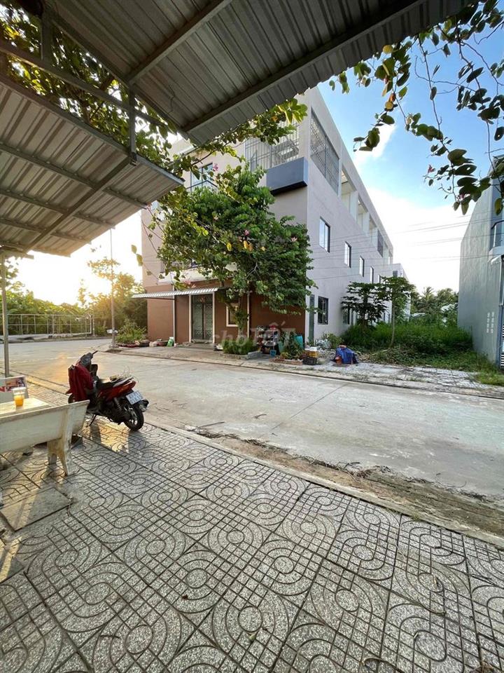 BÁN NHÀ KDC PHƯỚC THỚI GẦN KCN TRÀ NÓC