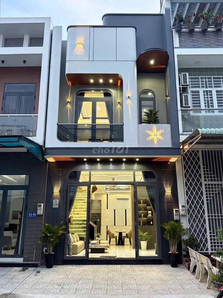 NHÀ PHỐ LUXURY 1 TRỆT 1 LẦU