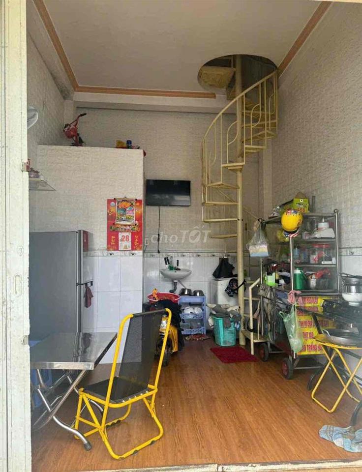 Bán nhà siêu nhỏ MT Trần Việt Châu