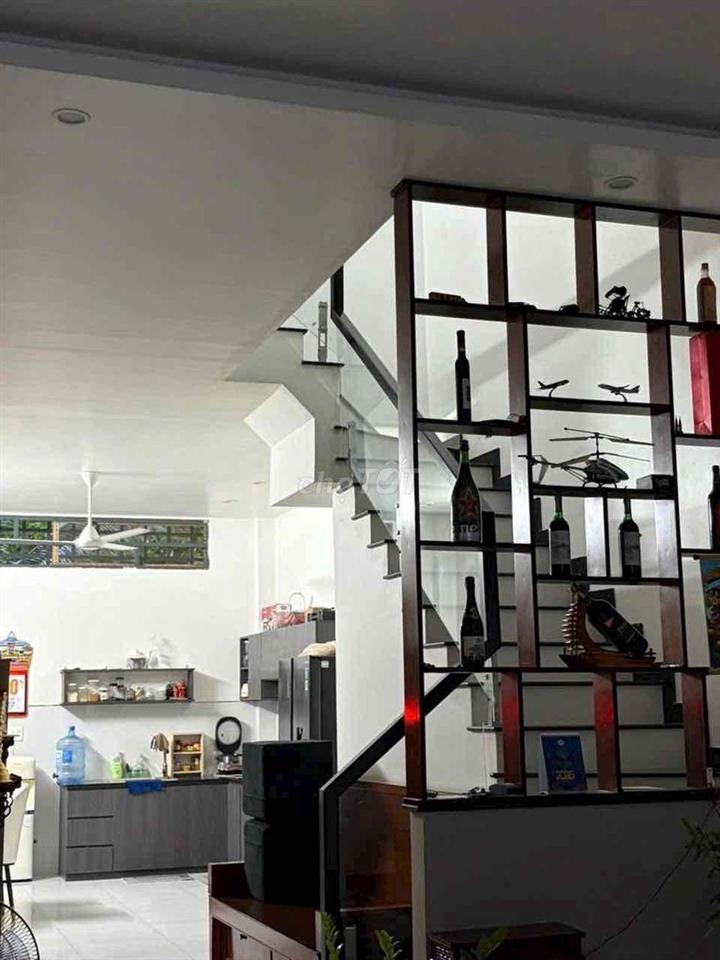 Nhà 2 lầu KDC Diệu Hiền
