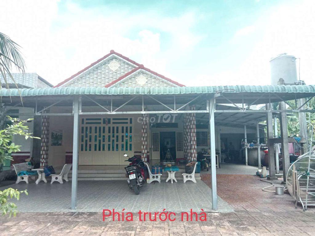 CHÍNH CHỦ BÁN NHÀ CẤP 4, 710M vuông , ( 200M THỔ CƯ ,510M CLN)  3,9 TỶ