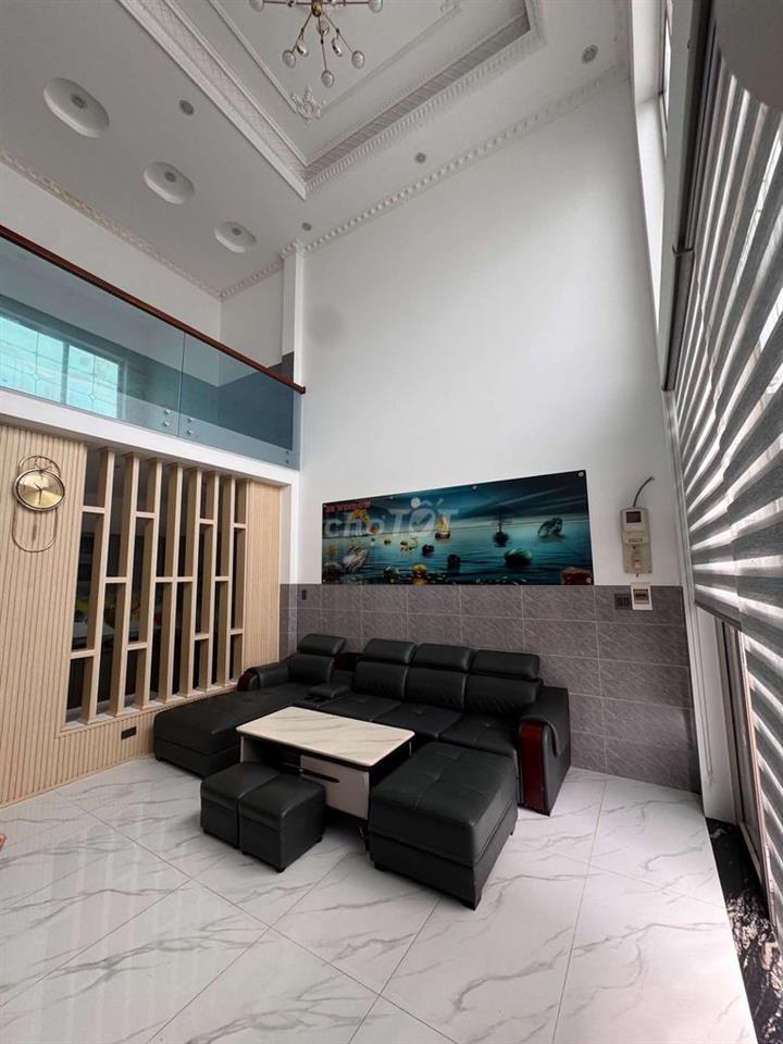 Nhà 2 tầng, hẻm xe ô tô trung tâm phường Tân An