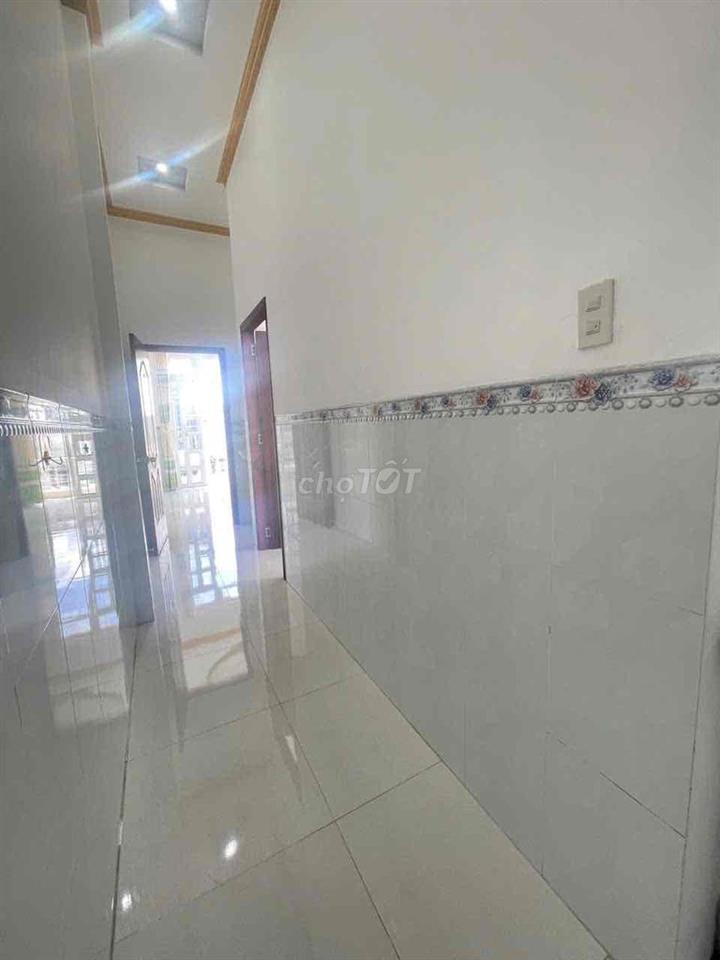 Nhà 2pn 2 máy lạnh hẻm 11ĐKTW