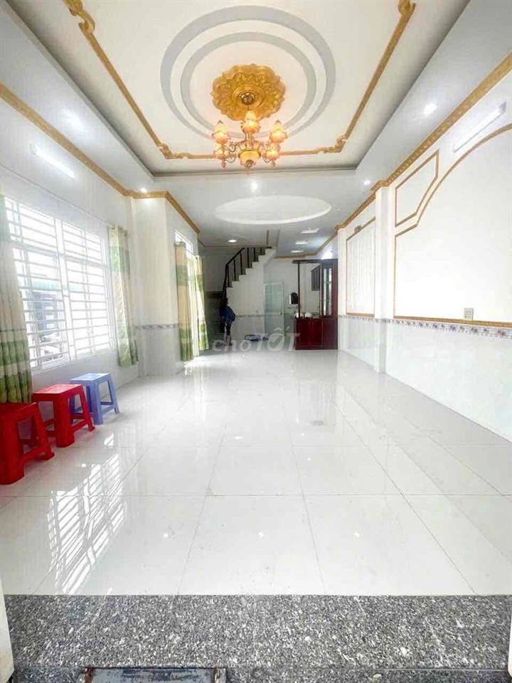 Nhà 2pn 2 máy lạnh hẻm 11ĐKTW