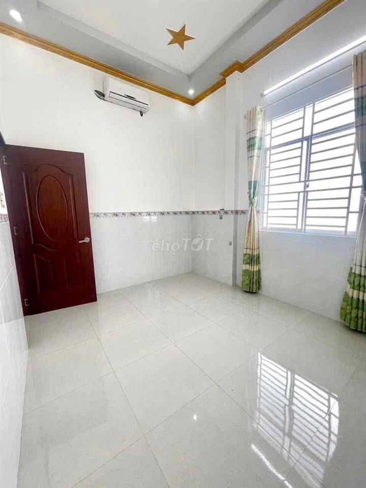 Nhà 2pn 2 máy lạnh hẻm 11ĐKTW