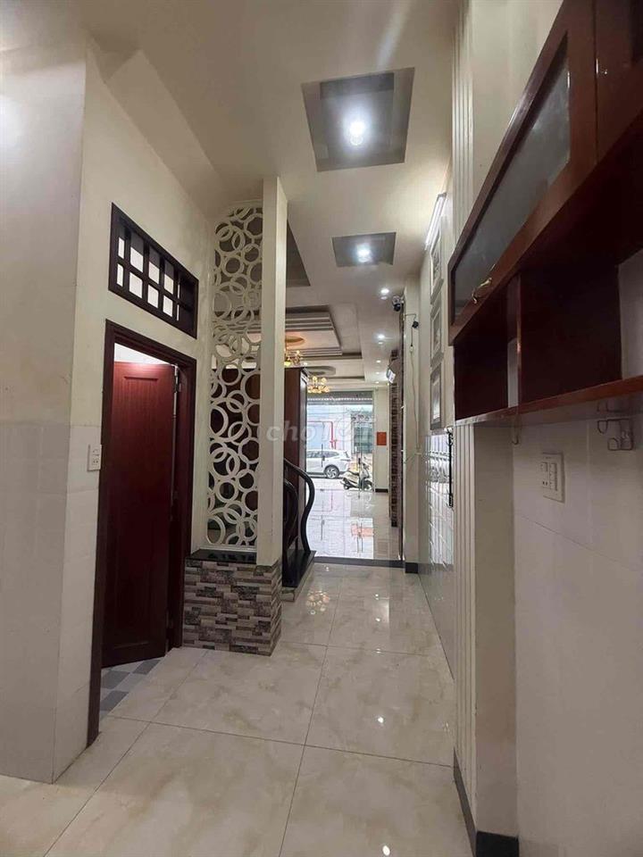 Nhà 4pn 4wc KDC Hưng Phú 1