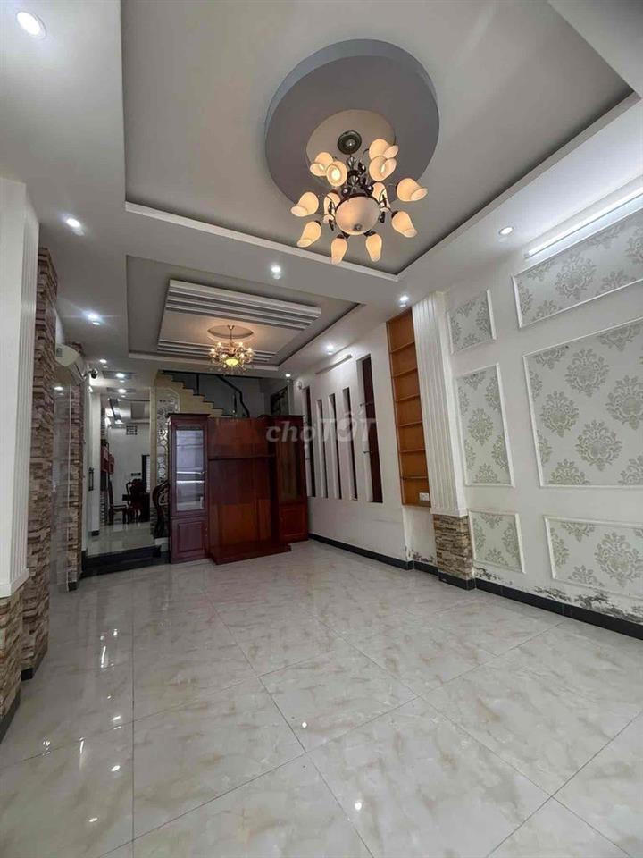 Nhà 4pn 4wc KDC Hưng Phú 1