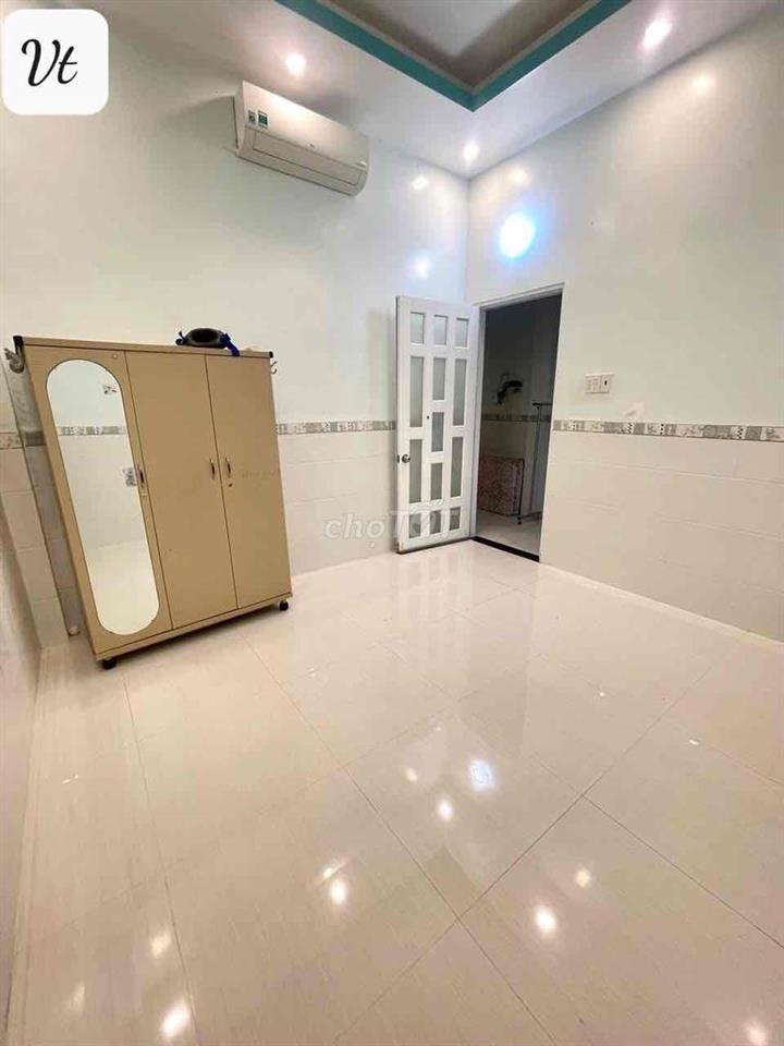 Nhà gần ĐHYD 2pn 2máy lạnh 2 wc