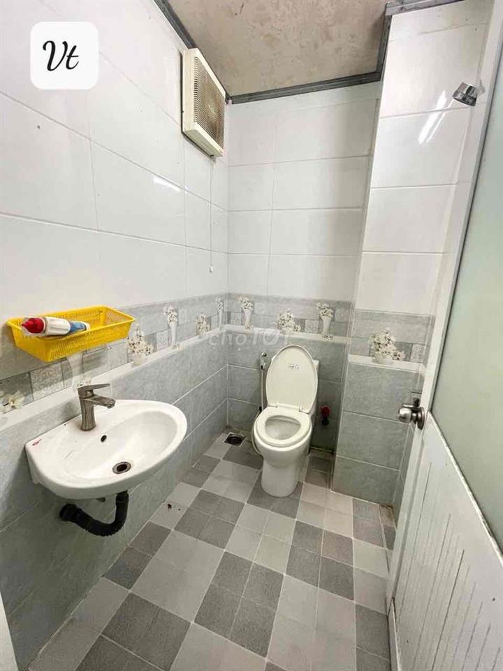 Nhà gần ĐHYD 2pn 2máy lạnh 2 wc