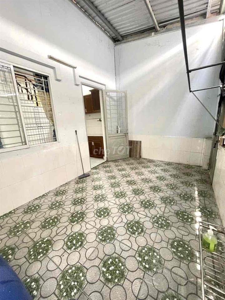 Nhà 2pn 2wc KDC Hoàng Quân