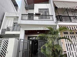 Nhà lầu full nội thất Hẻm Đoàn Thị Điểm